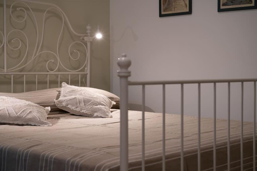 Casa Bouganville - St. Peter Romantic Apartment מראה חיצוני תמונה